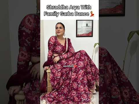 #shraddhaarya #garba #dance #with #family #durgapuja #kundalibhagya #shorts #navratri #look #yt 💃💃💃