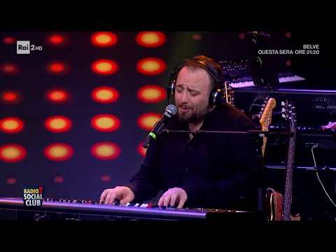 Raphael Gualazzi con "You Are My Africa" - Radio2 Social Club 17/10/2023