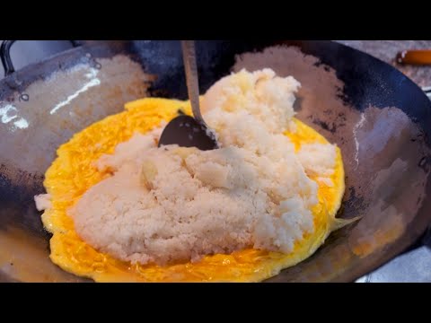 とりブタ炒飯 Fried Rice Diplomacy: Chicken & Pork Peace Talks