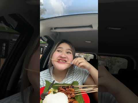 Makan sate jando, enak bangettttt #mukbang #fyp #satejando #shortvideo #viralvideo