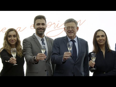 Puig: Con este brindis con el Cava de Requena, empieza la Navidad en la Comunitat