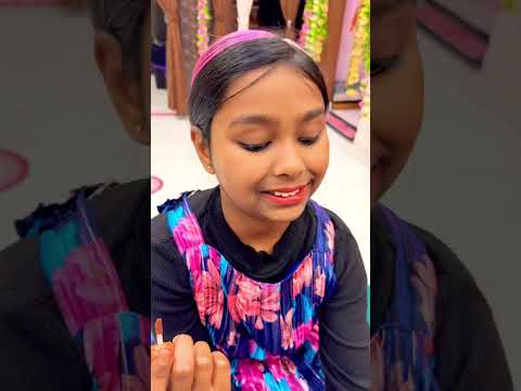 ये तो black लिपस्टिक लग गई 😃 mom daughter funny #family #funny #trending #avanishkumarverma