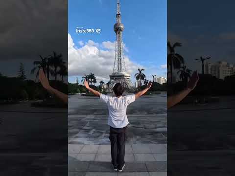 こう動いて、こうズーム。