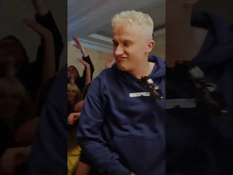 "WYJECHALI" 🎉 już w ten PIĄTEK 15.03 // PREMIERA 18:30