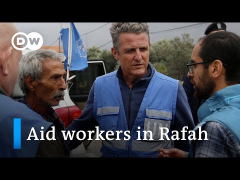 How are aid workers able to do their work in Rafah? | DW News