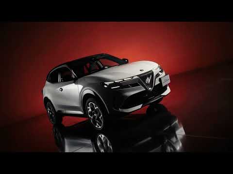 【限定車】Alfa Romeo Junior Ibrida Edizione Bianco
