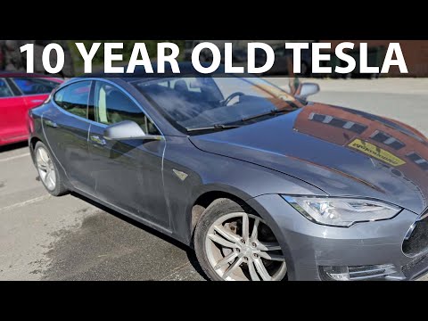 2014 Tesla Model S 85 repaired by Elbilmek