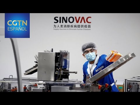 CoronaVac de Sinovac está siendo fabricada en una línea de producción brasileña