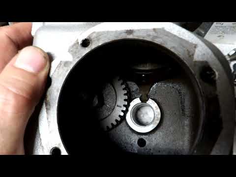 Crankshaft Timing Marks on Model 5S & 6 Briggs and Stratton Cast Iron Engines