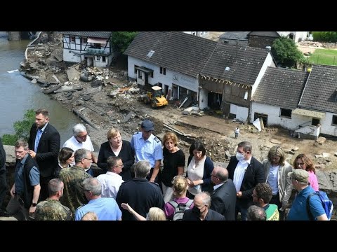 Inondations en Europe : au moins 183 morts, Angela Merkel va se rendre au chevet des victimes