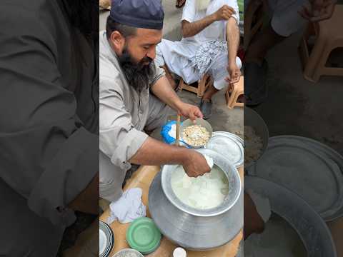 Traditional Peshawari Hidden Food Desi Saag Dahi Makai | Furqan Bhai Authentic Makai ki Roti & Saag