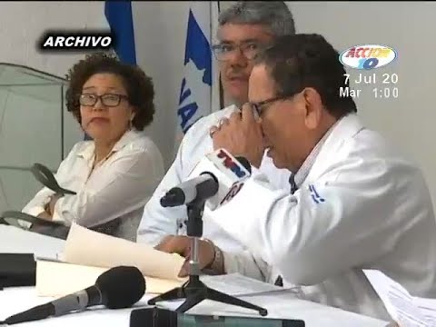 Gobierno de El Salvador ofrece contratos a médicos nicaragüenses despedidos