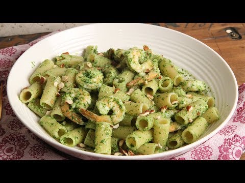 Pasta with Shrimp and Arugula Pesto | Episode 1200
