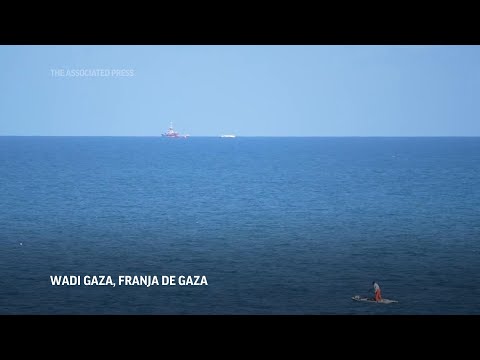 Primer barco humanitario se acerca a Gaza cargado con 200 toneladas de ayuda