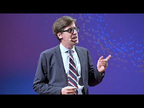 Manuale per futuri centri (scritto da attuali margini) | Alessandro Ciacci | TEDxLeverano
