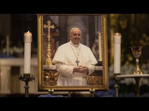 Εγκεφαλικό επεισόδιο και καρδιακή ανεπάρκεια η αιτία θανάτου του Πάπα Φραγκίσκου