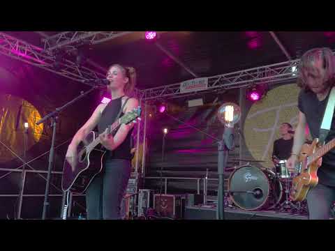 FEE PENAFIEL Concert Tickets - 2026 Tour Dates
