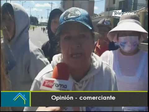 Manifestantes bloquean varias vías en la Av  de las Américas en Cuenca