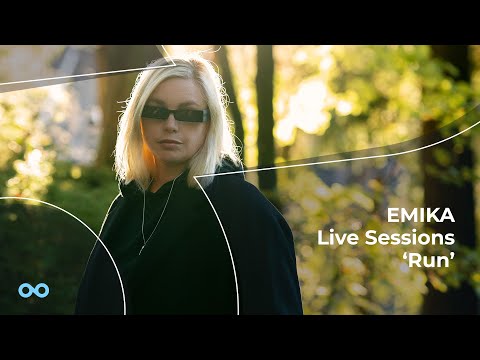 EMIKA 'In The Studio' - Close - Live Performance