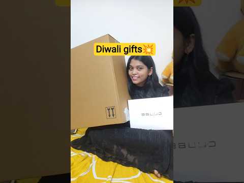 Diwali gifts from office 🙌 #ytshorts #shorts #shortvideo #diwali  #vlogs #vlogger #minivlog #telugu