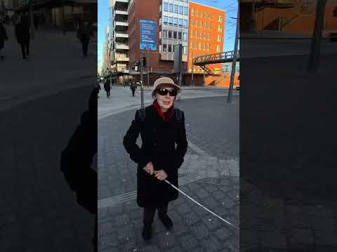 Ich helfe ihr