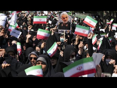 Hiába a rendőri erőszak, tovább erősödnek a fejkendő-megmozdulások Iránban