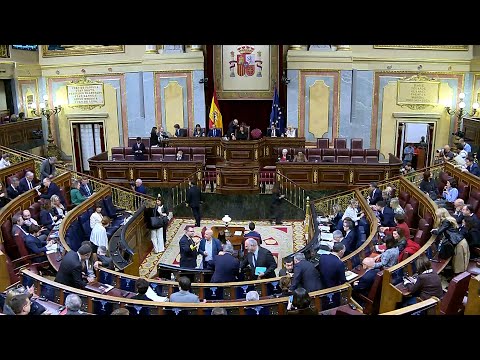La amnistía, la moción de censura en Pamplona y la economía centran la sesión de control