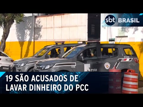 Justiça coloca no banco dos réus 19 acusados por lavar dinheiro do PCC | SBT Brasil (17/04/24)