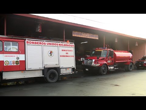Dos camiones de bomberos salen de Managua hacia Murra, Nueva Segovia