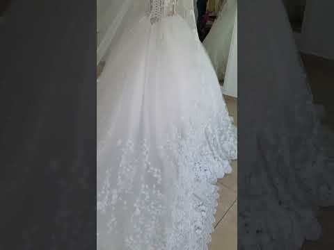 “UK to America — This Crystal Bridal Gown Is Pure Royalty #shorts #shortsfeed #shortsvideo