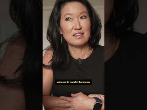 Watch scammer try to steal thousands from CNN reporter