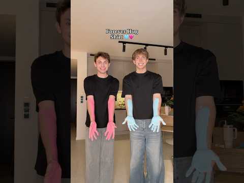 FOREVER HUG SHIRT 🩵🩷