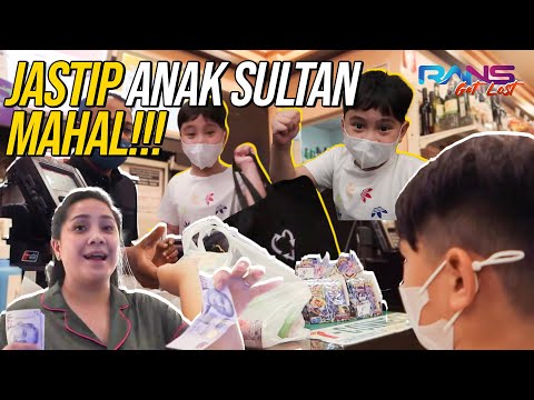 WOW!! RAFATHAR BELI MINUMAN DI SINGAPORE DAPET IPHONE 13!! NAGITA NYESEL OPEN JASTIP...
