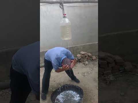 Washing your hair this way is both convenient and water saving  😂