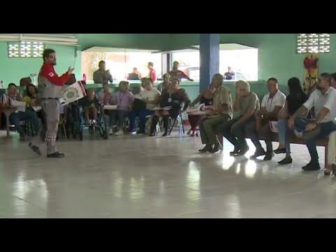 Comunidades aledañas a Volcán Rincón de la Vieja se preparan con rutas de evacuación