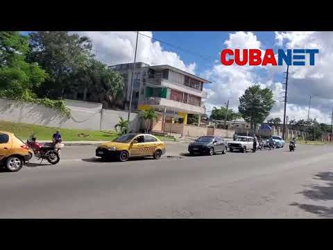 Largas colas para comprar gasolina en La Habana: “De aquí no me voy si no es con el tanque lleno”