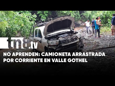 ¡El colmo! Otra camioneta se tira la corriente en Valle Gothel, Veracruz