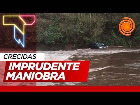 VIDEO. Cruzó con su auto en plena crecida en El Durazno y terminó arastrado por el agua