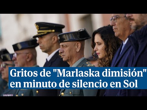 Gritos de Marlaska dimisión en minuto de silencio en Sol por agentes muertos en Barbate