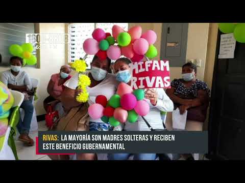 Madres con partos múltiples reciben paquetes alimenticios en Rivas - Nicaragua