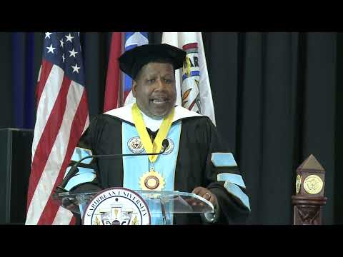 Nino Correa recibe Doctorado Honoris Causa de la Caribbean University