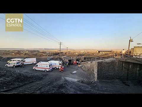 Suman 51 víctimas mortales por explosión en mina de carbón del este de Irán