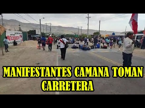 MANIFESTANTES MARCHAN EN CAMANA AREQUIPA PIDEN CIERRE DEL KONGRESO..