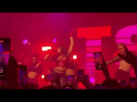 Tate McRae “Don’t Come Back” - Live Sydney Australia - Fan Cam