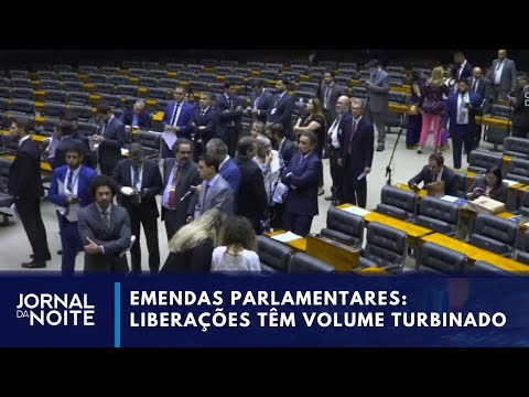 Planalto turbina volume de repasse a deputados e senadores