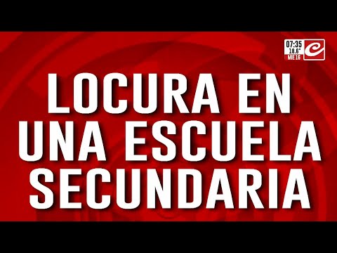 Locura en una escuela secundaria: atacó a cuchillazos a uno de sus compañeros