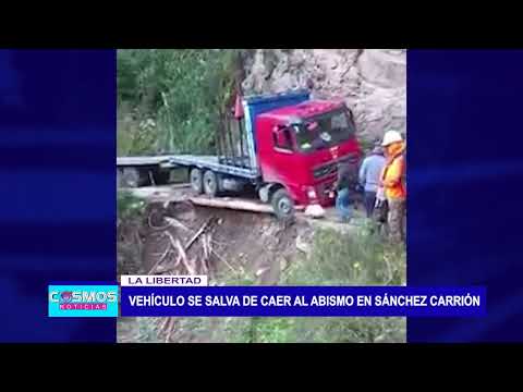 La Libertad: Vehículo se salva de caer al abismo en Sánchez Carrión