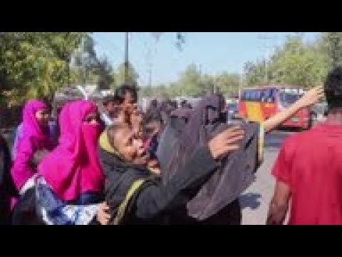 Bangladesh starts to relocate Rohingya refugees