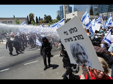 AHORA | Miles protestan frente al parlamento de Israel exigiendo la liberación de los rehenes