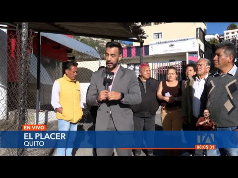 Moradores de El Placer, en el centro de Quito, indignados por el abandono de una UPC